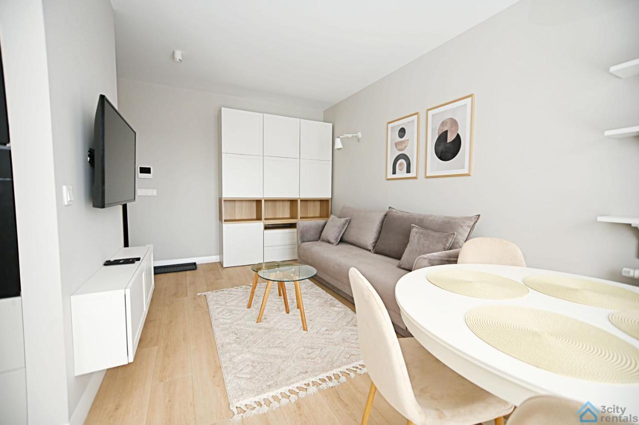 Beige 3City Apartment With Parking In Gdansk By Noclegi Renters 外观 照片