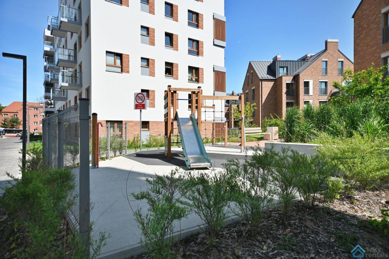 Beige 3City Apartment With Parking In Gdansk By Noclegi Renters 外观 照片
