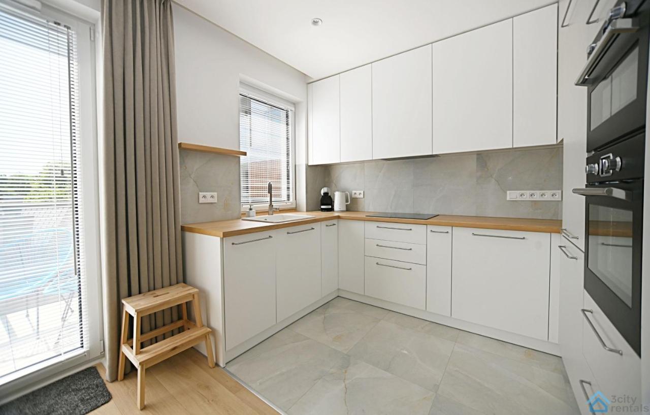 Beige 3City Apartment With Parking In Gdansk By Noclegi Renters 外观 照片
