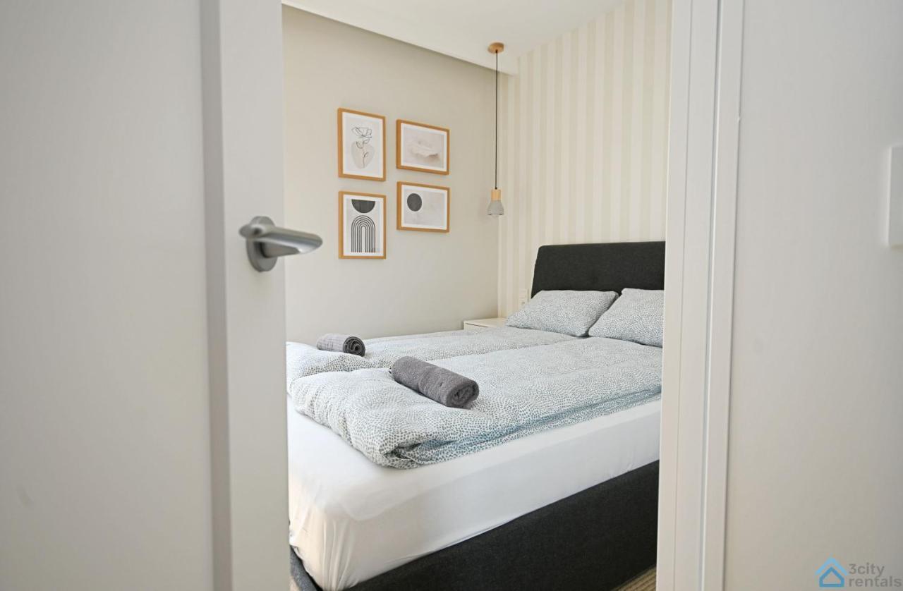 Beige 3City Apartment With Parking In Gdansk By Noclegi Renters 外观 照片